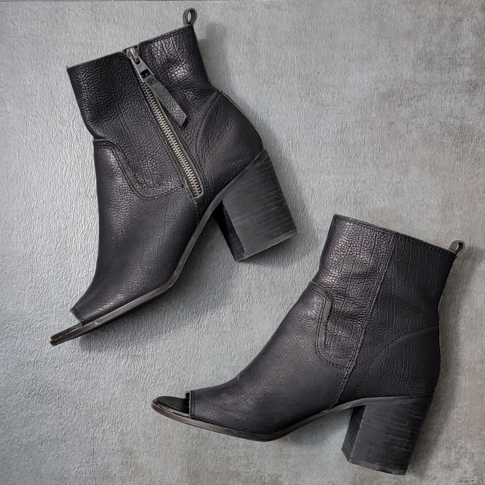 Lucky Brand Black LK-KAMREN Ankle Bootie, Women's Size 8 - Picture 3 of 10